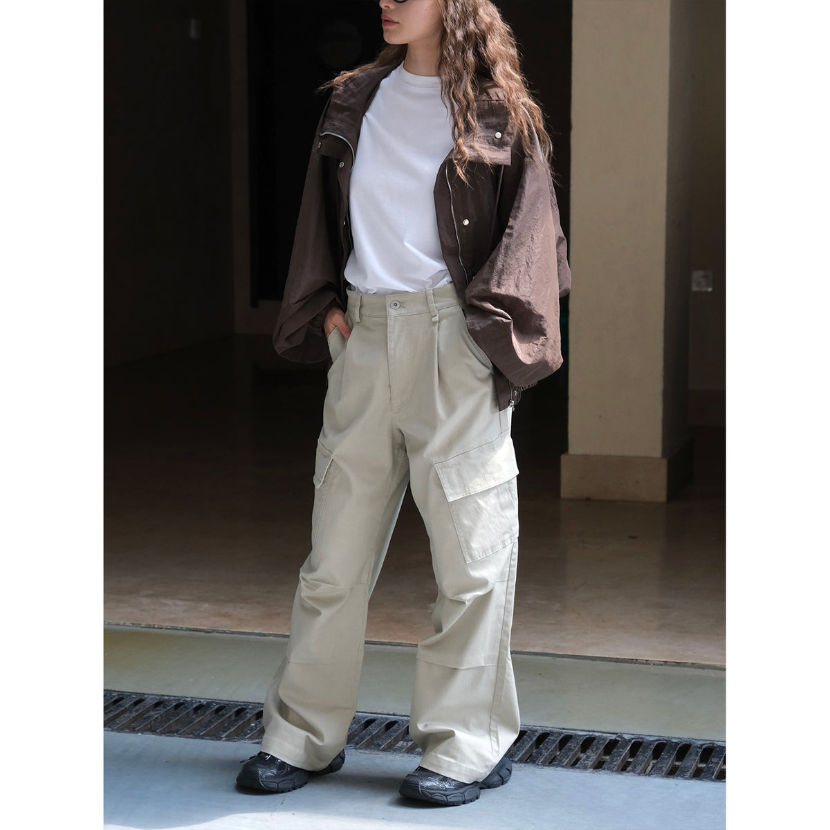 Women's Wide Cargo Palazzo Pants with Pleats and Large Flap Pockets EVA-US