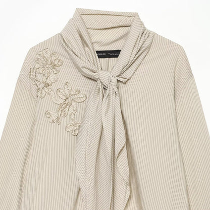 Ladies blouse with necktie collar, fine pinstripe and floral appliqué EVA-US