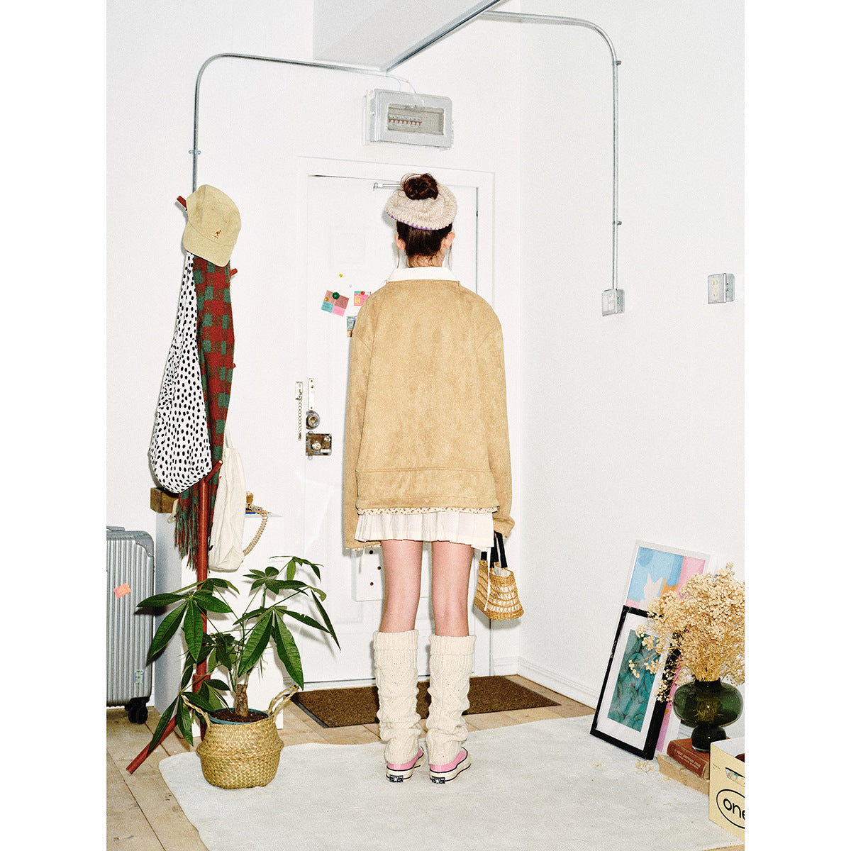 Women's short-cut suede-look blouson jacket with round neck, concealed button placket, and floral inner lining EVA-US