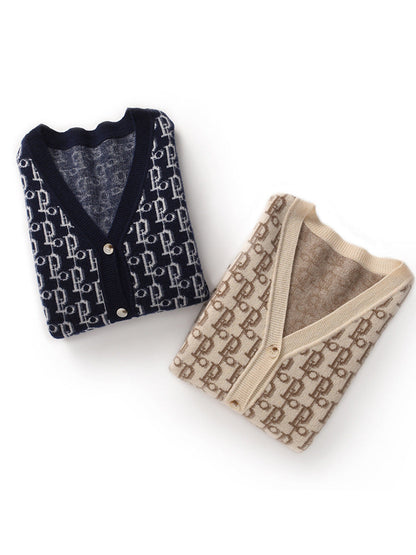 Women's Patterned Jacquard Knitted Cardigan with V-Neck and Pearl Buttons EVA-US