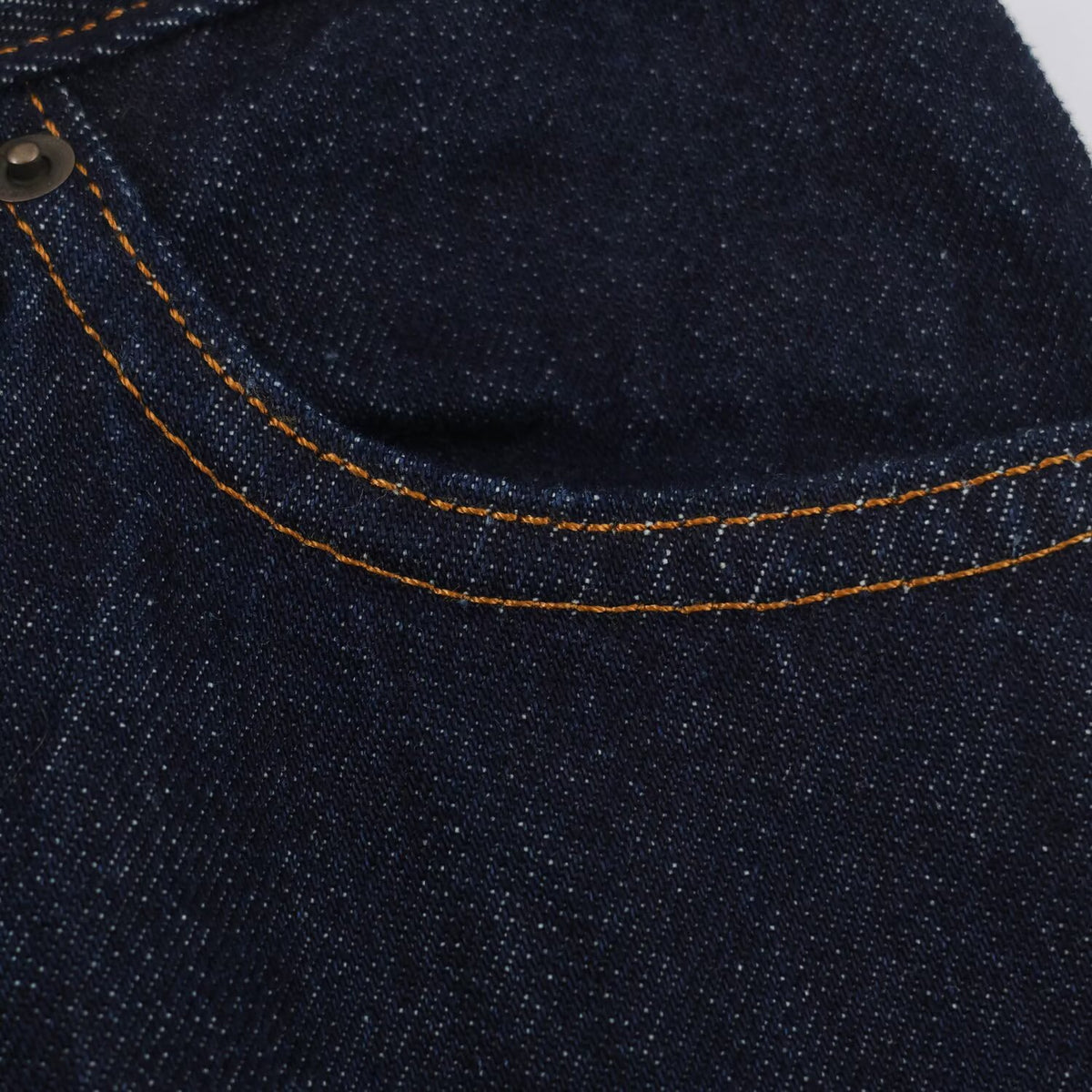 Women Highwaist Relaxed Tapered Jeans with Conical Leg EVA-US