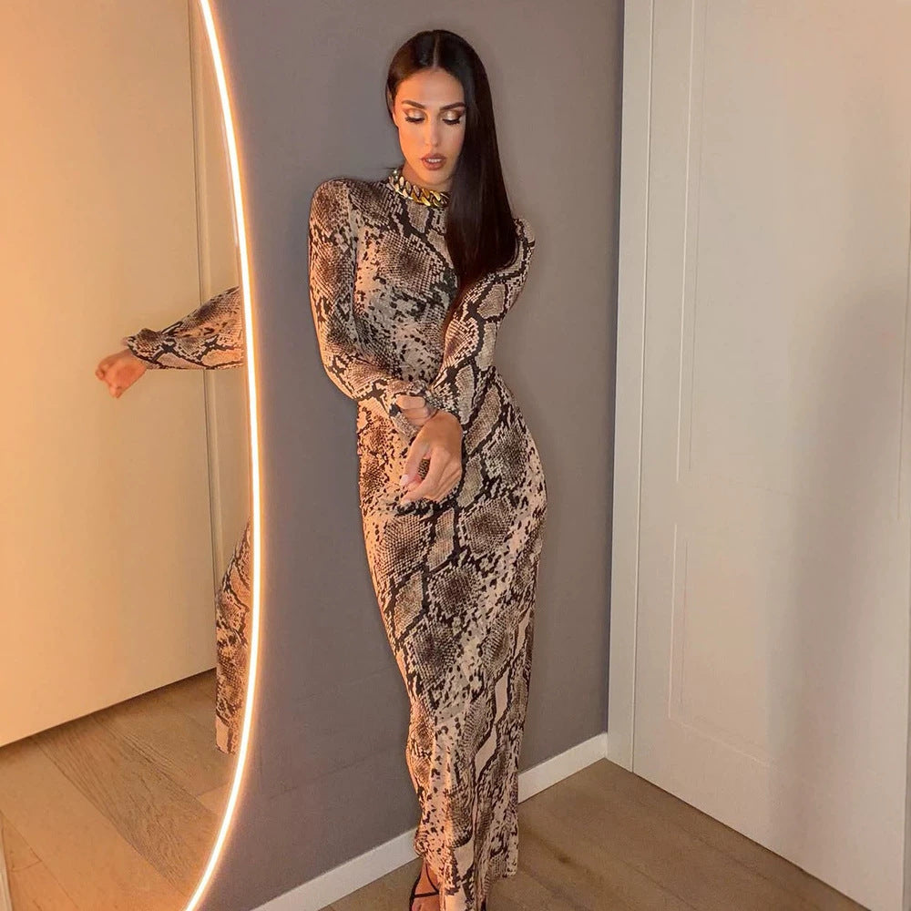 Women's Figure-Hugging Midi Dress with Snake Print, Tailored Draping and Long Sleeve Cut EVA-US