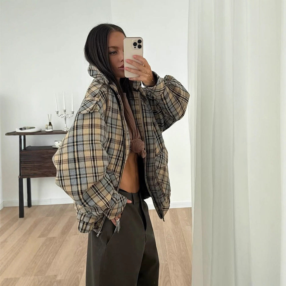 Women's oversized checkered coat in boxy cut with zipper and shoulder flaps EVA-US