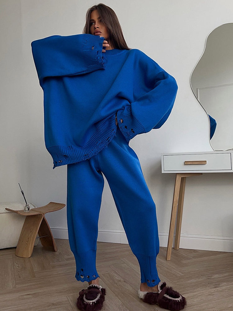 Ladies oversized knit set made of fine knit with destroyed hem, loose sweater, and casual slip-on pants EVA-US