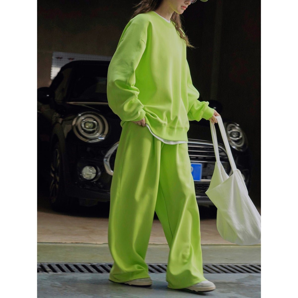 Women Wide High-Waist Sweat Palazzo Trousers with Drawstring, Patch Pockets and Flowing Oversize Silhouette EVA-US