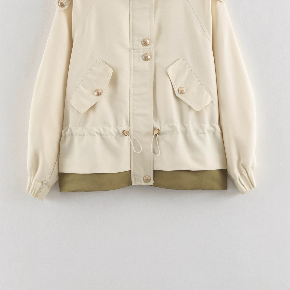 Women's short parka in field style with drawstring, flap pockets and stand-up collar EVA-US