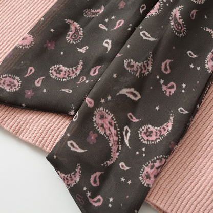 Women's fine knit pullover with threaded paisley scarf EVA-US