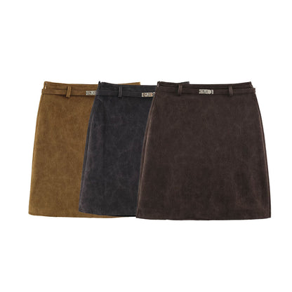 Women A-line mini skirt made of faux suede with narrow decorative belt EVA-US