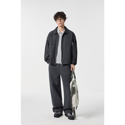 Unisex short jacket in boxy cut with continuous zipper and flap pockets EVA-US