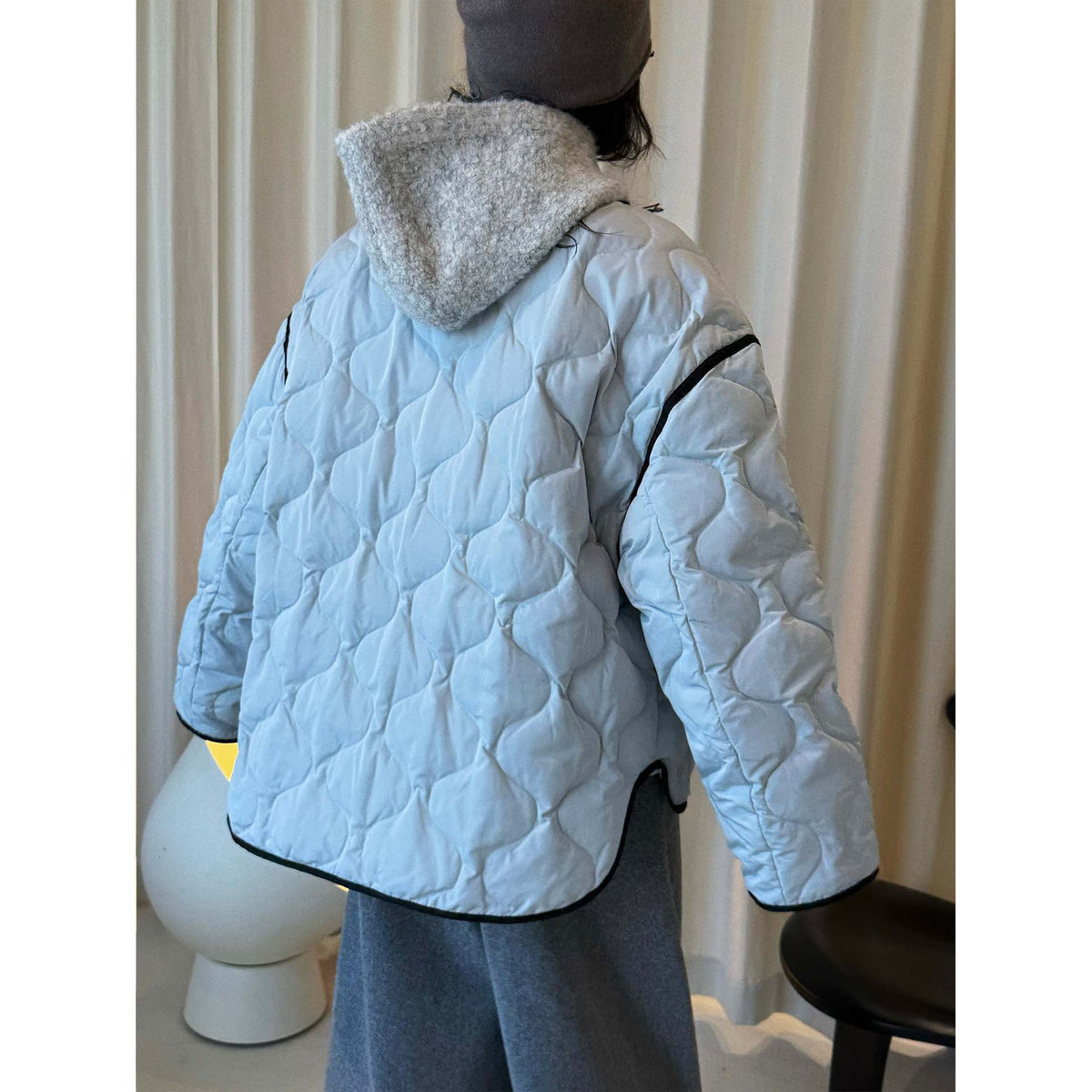 Women's lightly padded bomber jacket with wave quilting EVA-US