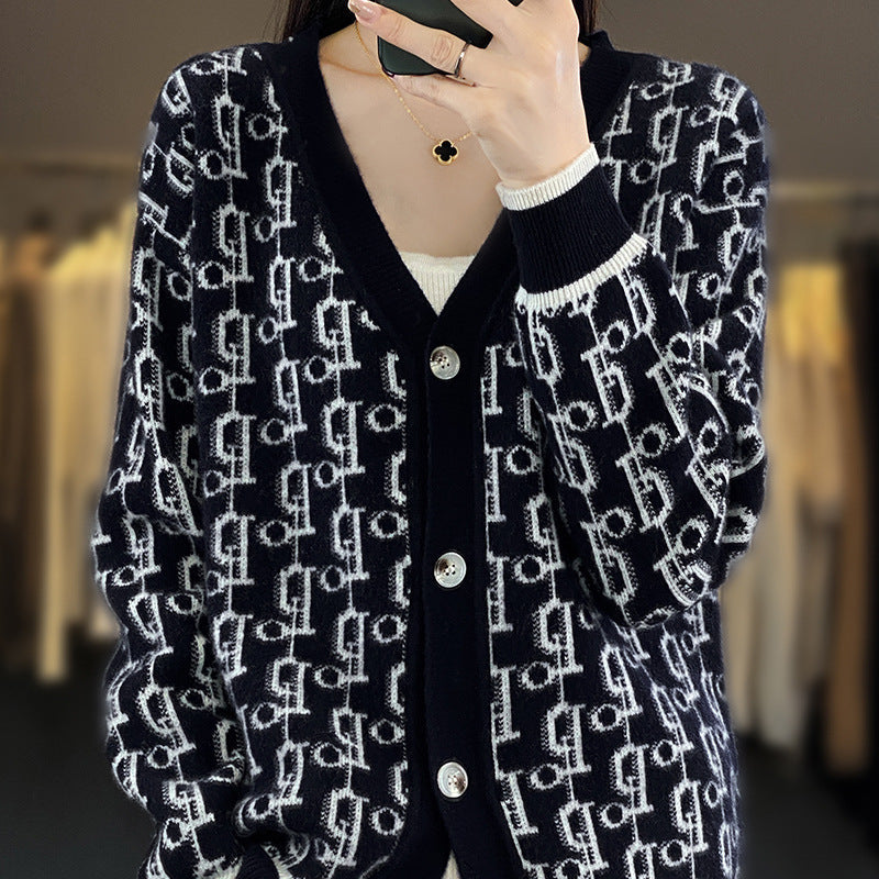 Women's Patterned Jacquard Knitted Cardigan with V-Neck and Pearl Buttons EVA-US