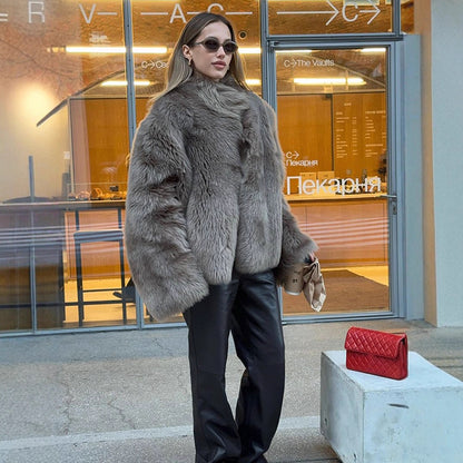 Women's short coat made of luxurious teddy faux fur with balloon sleeves and shawl collar EVA-US