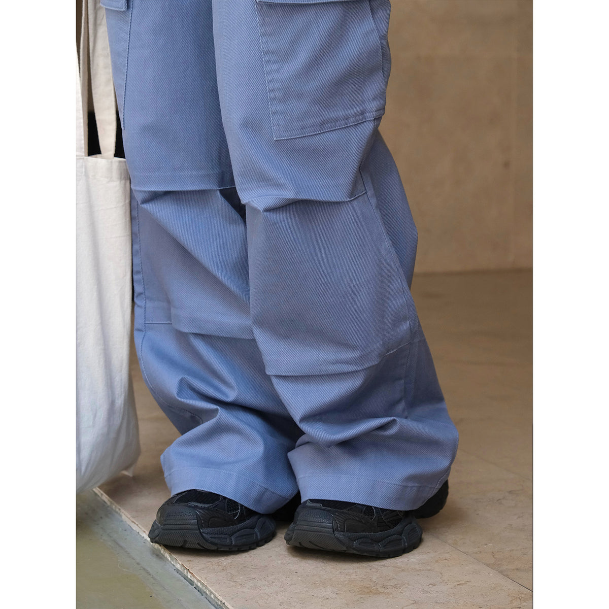 Women's Wide Cargo Palazzo Pants with Pleats and Large Flap Pockets EVA-US