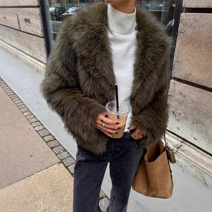 Women's Boxy Faux Fur Jacket with Voluminous Shawl Collar and Soft Teddy Texture EVA-US