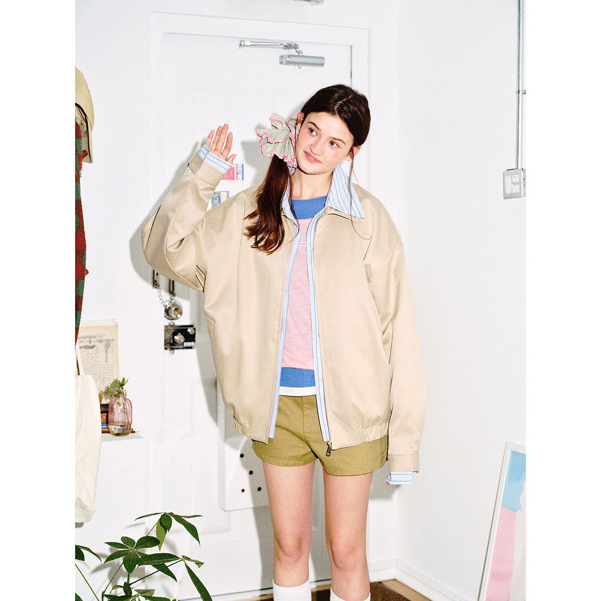 Women short cut boxy blouson jacket with striped shirt collar EVA-US