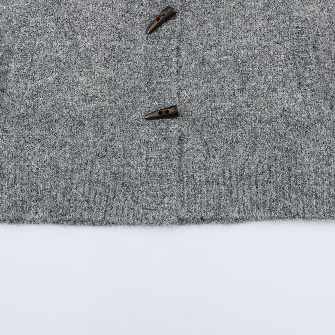 Women’s Norwegian cardigan with stand-up collar and wooden button closures EVA-US