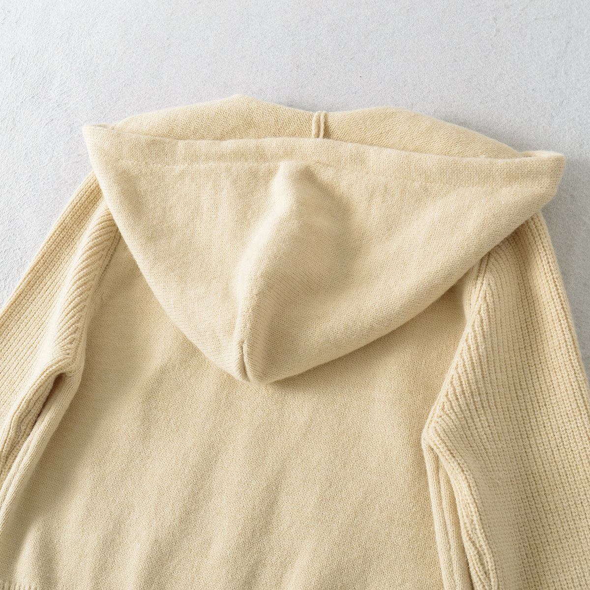 Women's Short Hooded Cardigan with Zipper and Fitted Ribbed Hem EVA-US