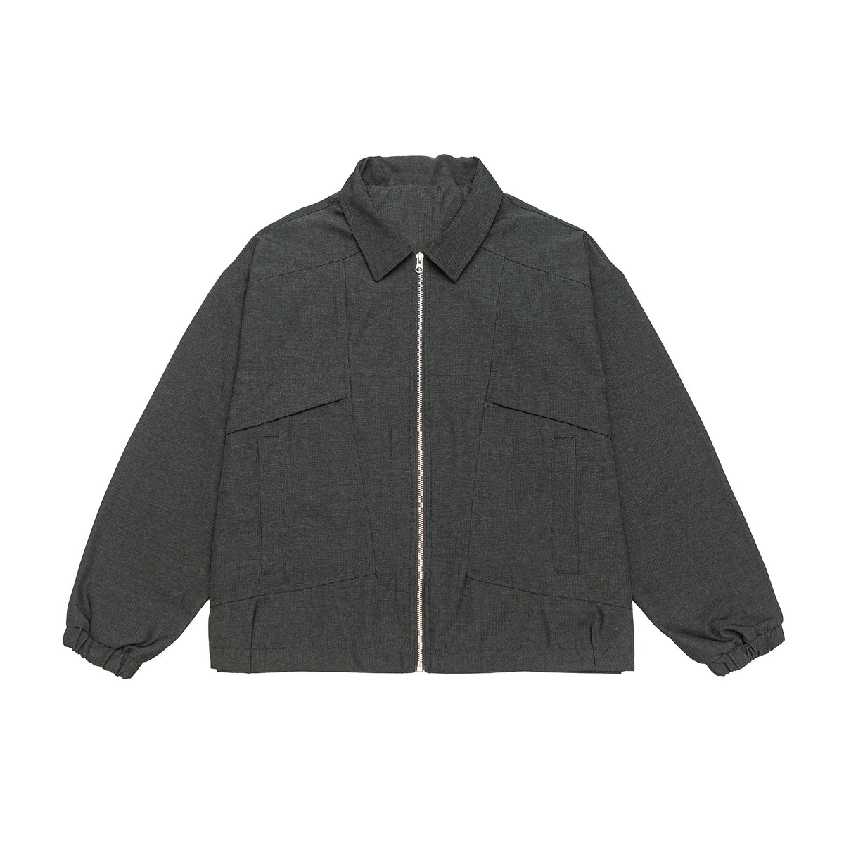 Unisex short jacket in boxy cut with shirt collar, visible metal zipper and utility patch pockets EVA-US