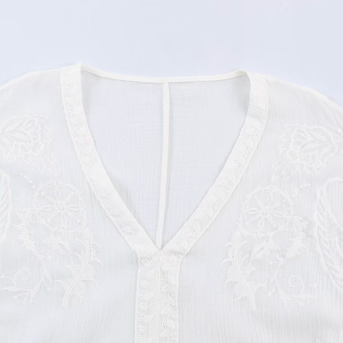 Women's Embroidered Kaftan Top with V-Neck and Wide Batwing Sleeves EVA-US
