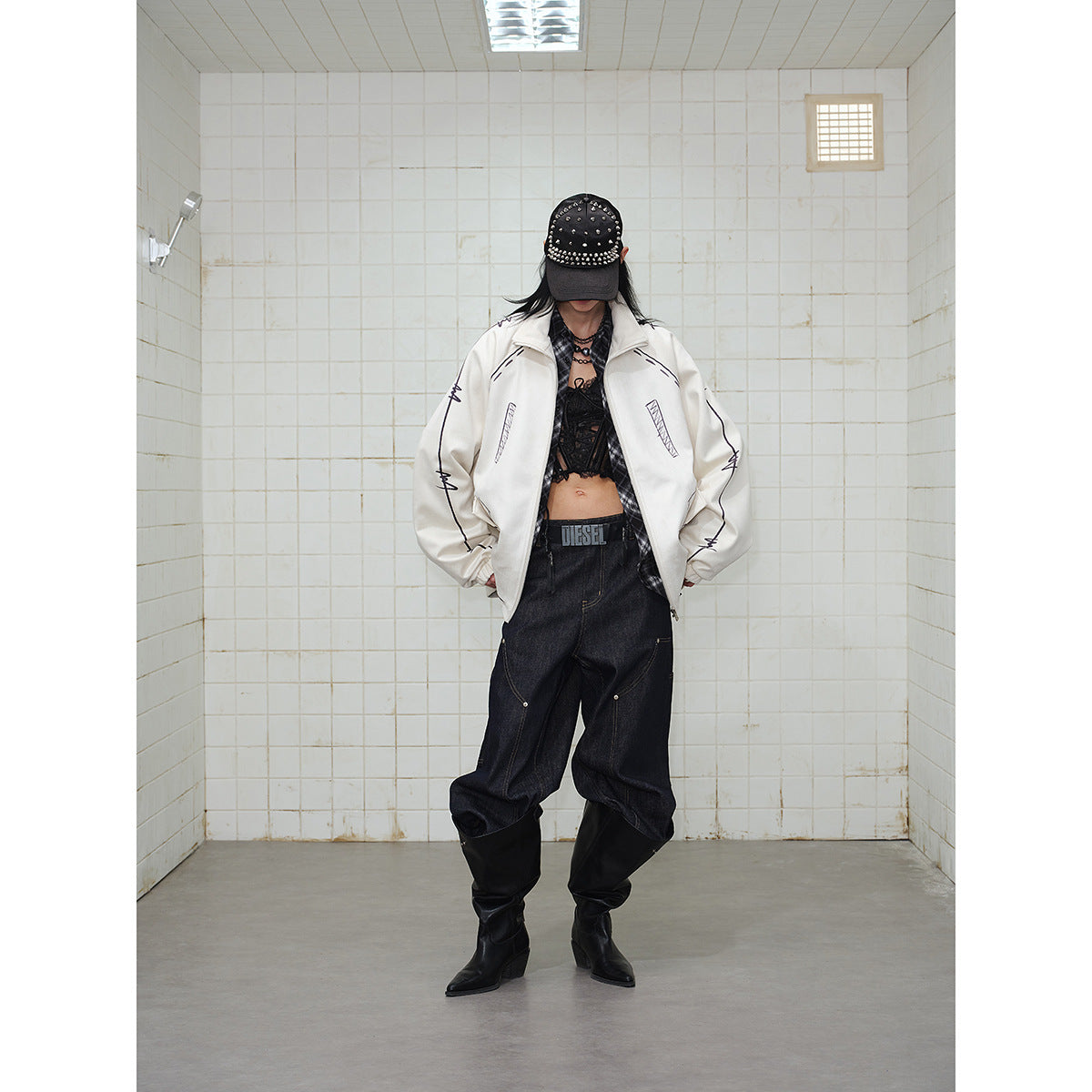 Unisex Oversize Fleece Jacket with Stand-Up Collar and Graphic Sketch Print EVA-US