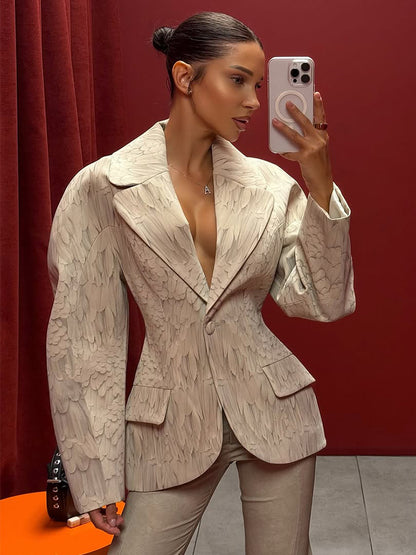 Women's Fitted Blazer with Feather Structure and Distinctive Shoulder Area EVA-US