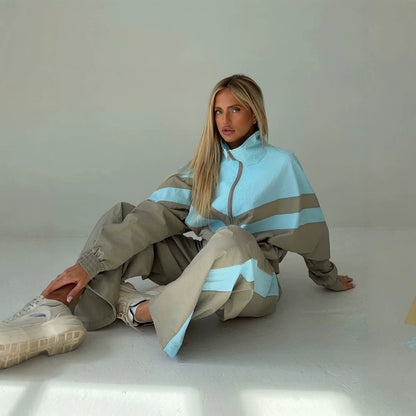 Women's Oversize Tracksuit Set with Stand Collar and Contrast Stripes EVA-US