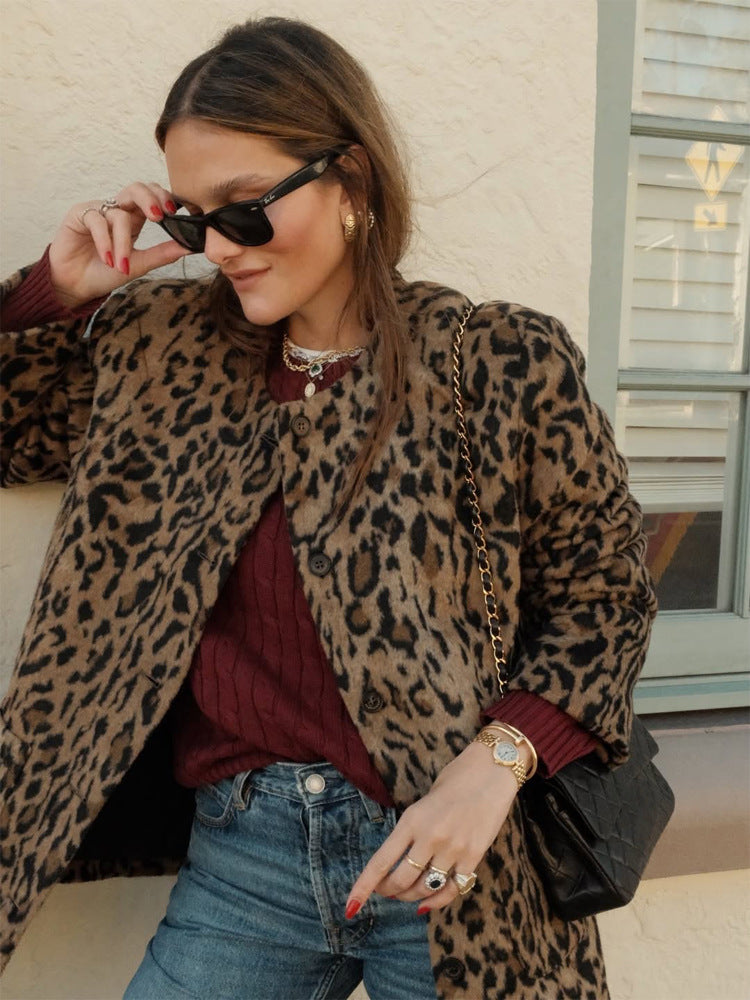 Women's Short Cut Faux Fur Coat with Leopard Print and Boxy Silhouette EVA-US