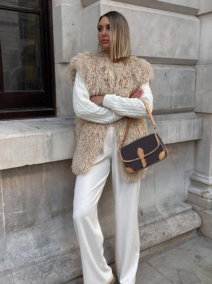 Women's Longer Cozy Faux Fur Vest with Shaggy Look and Front Pockets EVA-US