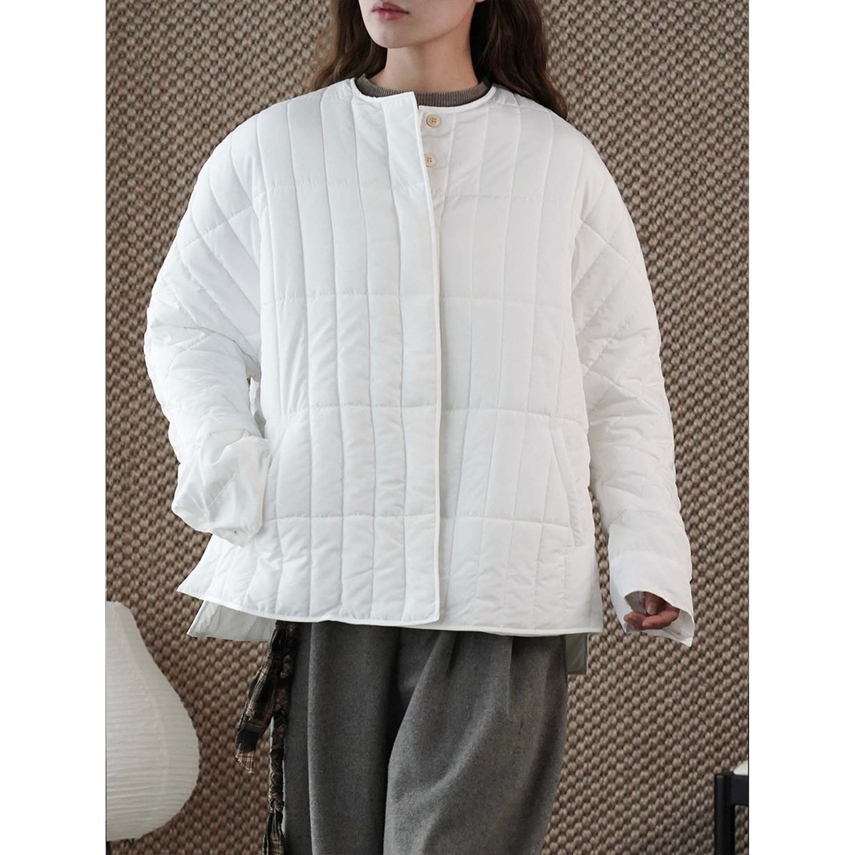 Women's lightweight quilted short jacket with vertical quilting and boxy silhouette EVA-US