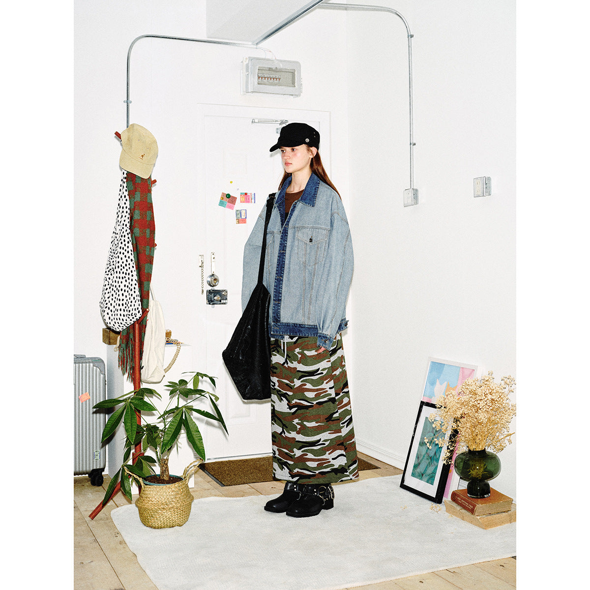 Unisex Oversize Jeans Jacket in Boxy Cut with Contrast Trim and Chest Flaps EVA-US