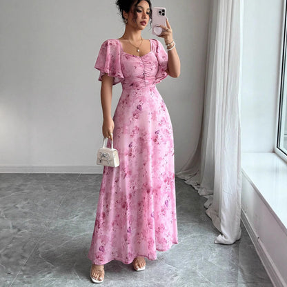 Women's maxi dress with flowing cut and romantic floral pattern