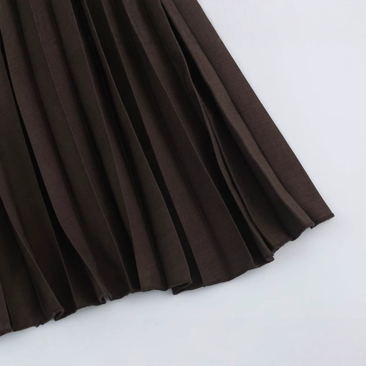 Ladies Two-Piece Midi Dress Set with Narrow Waistband, Concealed Button Placket and Pleated Skirt EVA-US