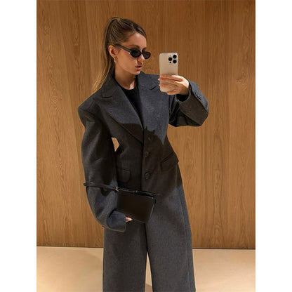 Women's Maxi Wool Coat with Oversized Cut and Structured Shoulder Area EVA-US