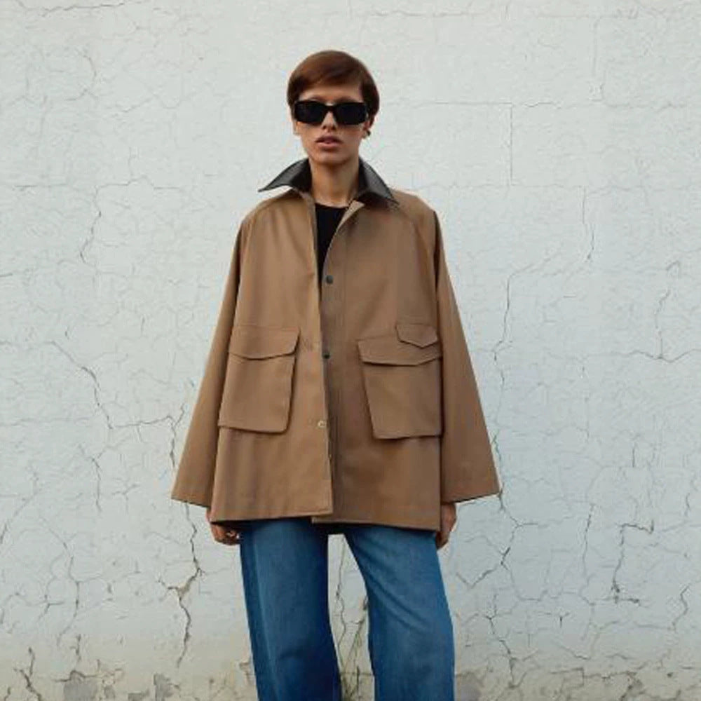 Women Oversize utilitarian jacket with large flap pockets and contrast collar EVA-US