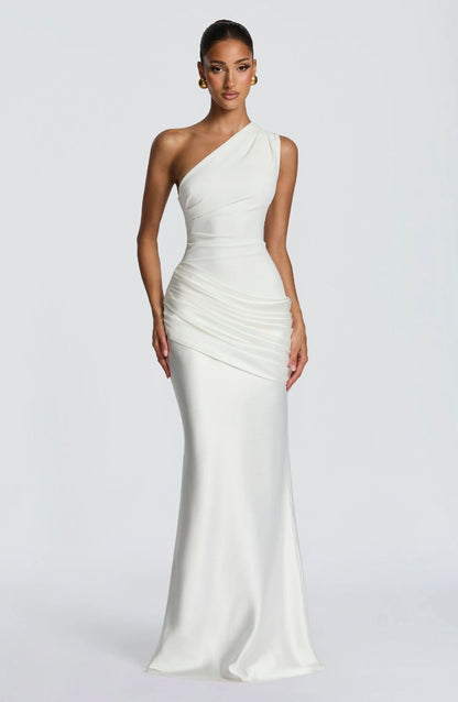 Women's Elegant One-Shoulder Maxi Dress with Refined Draping Details