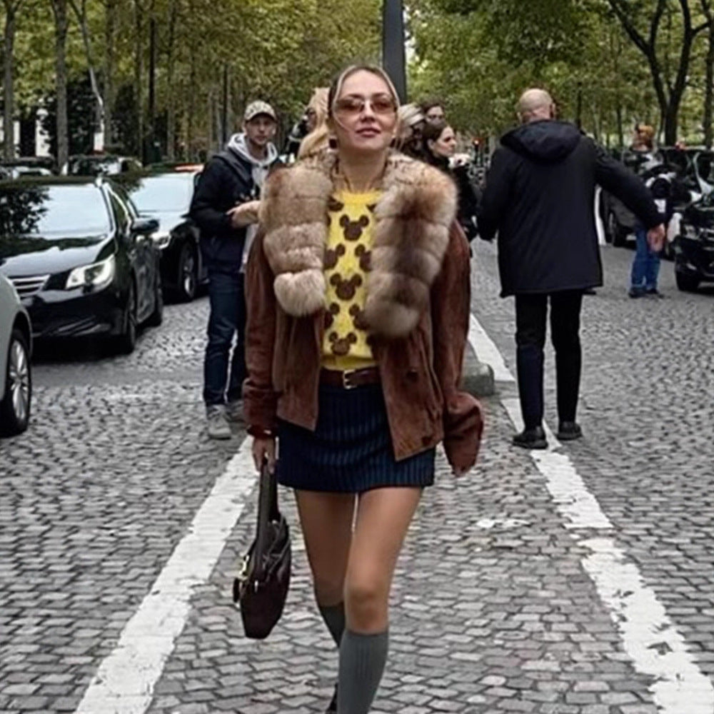 Women's suede bomber jacket with voluminous fur scarf and elastic hem EVA-US