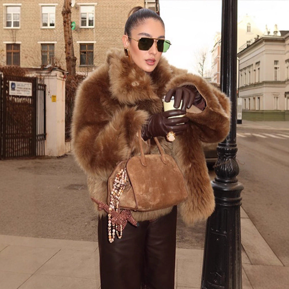 Women's short jacket in teddy style with voluminous shawl collar and soft faux fur texture EVA-US