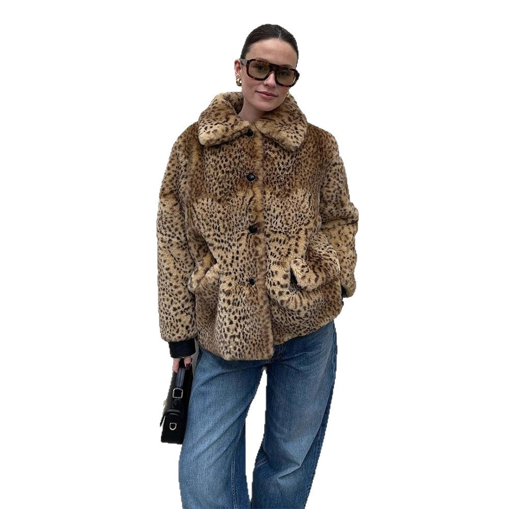 Women's Boxy Short Coat made of Faux Fur with Allover Leopard Print and Foldable Shawl Collar EVA-US