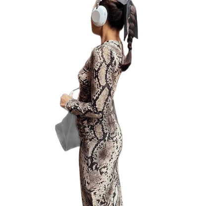 Women's Figure-Hugging Maxi Dress made of Stretch Jersey with Snake Print and Round Neckline EVA-US