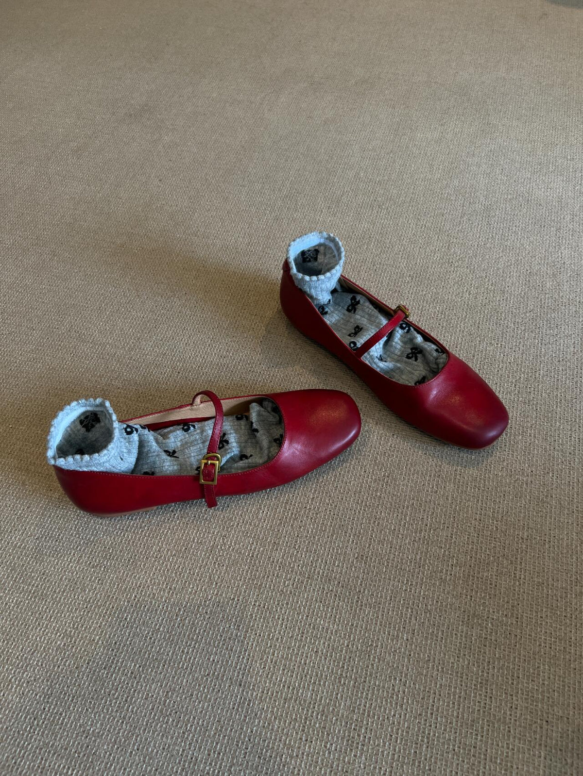 Ladies elegant Mary Janes with comfortable sole and adjustable strap EVA-US