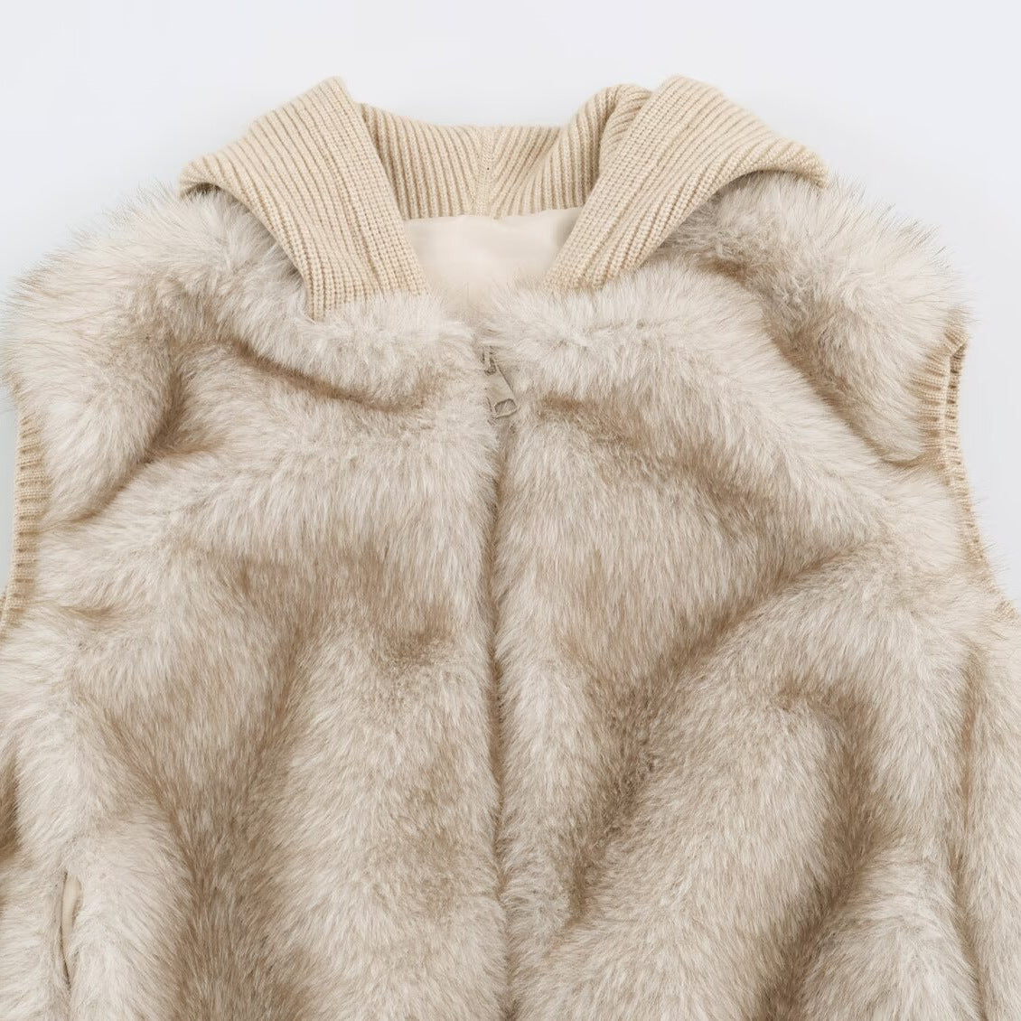 Women Faux Fur Vest with Zipper, Ribbed Collar and Elastic Cuffs EVA-US