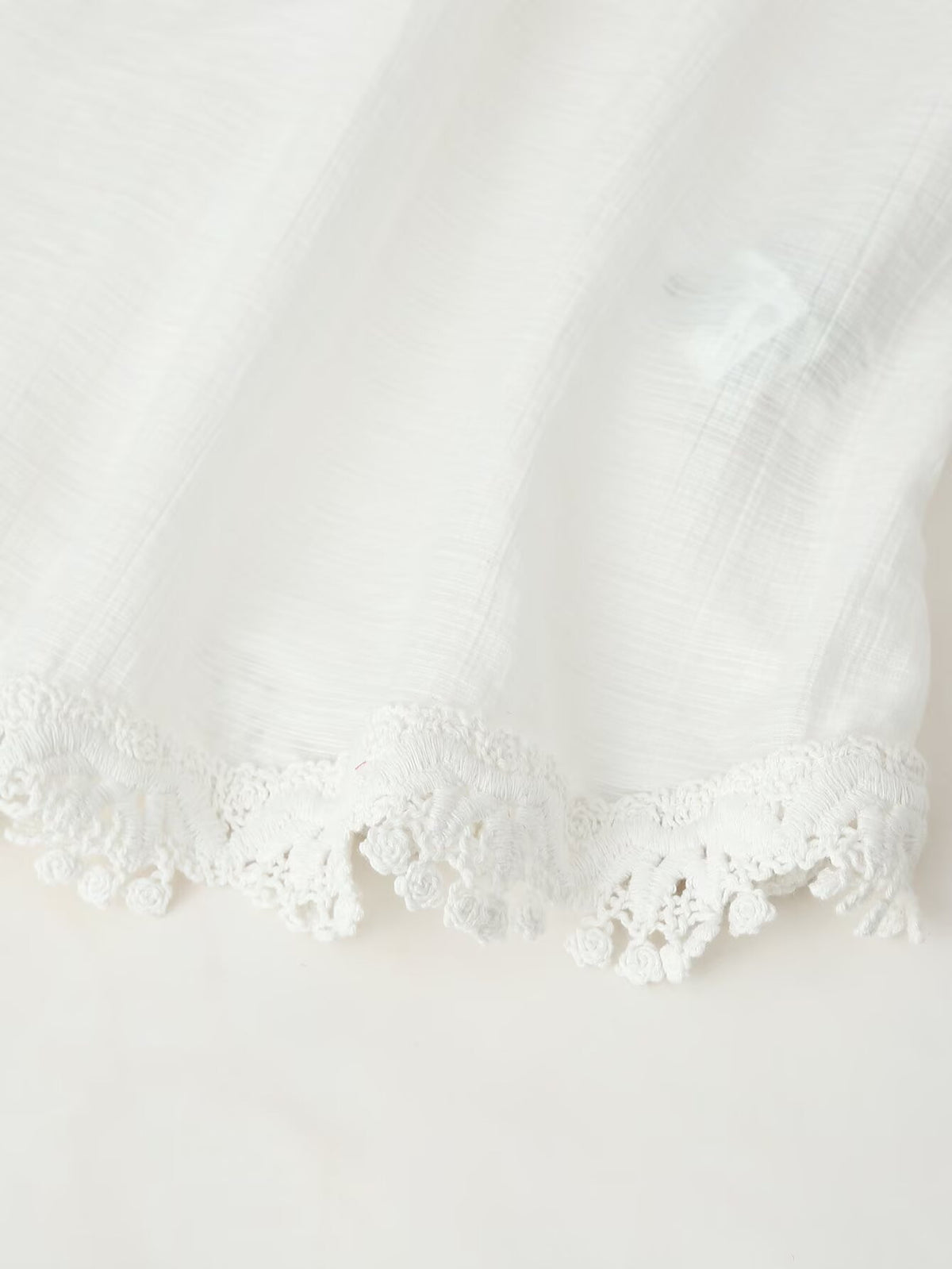 Ladies Romantic Lace Blouse with Stand Collar, Yoke and Balloon Sleeves EVA-US