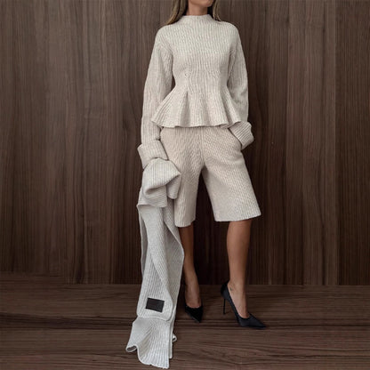 Women’s fine knit two-piece set with tailored peplum sweater and high-waist bermuda EVA-US