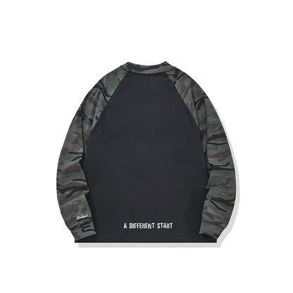 Unisex Oversized Sweatshirt with Camouflage Raglan Sleeves and Embossed Front Logo EVA-US