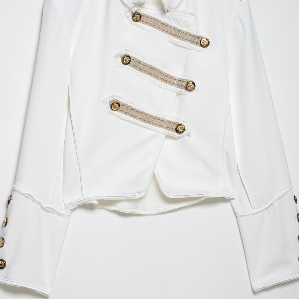 Ladies short jacket in military style with asymmetrical decorative strip, shoulder epaulettes and gold buttons EVA-US