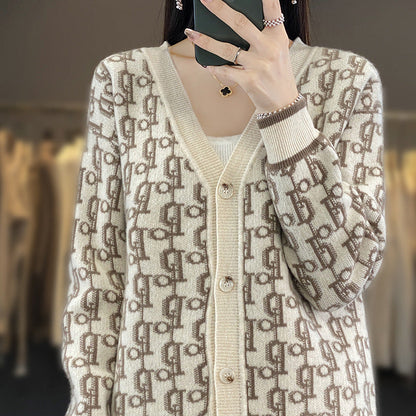 Women's Patterned Jacquard Knitted Cardigan with V-Neck and Pearl Buttons EVA-US
