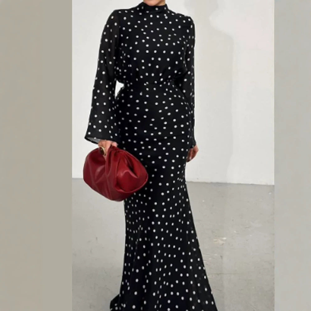 Women's maxi dress with figure-hugging mermaid silhouette and polka dot print EVA-US