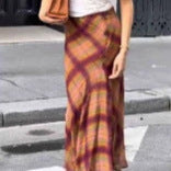 Women's Flowing Checked Maxi Skirt with Fitted Trumpet Silhouette EVA-US