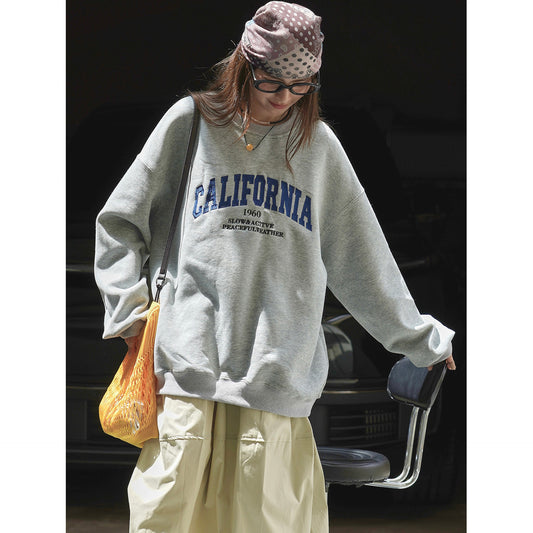 Women’s Wide College Sweatshirt with Round Neck and Statement Print EVA-US