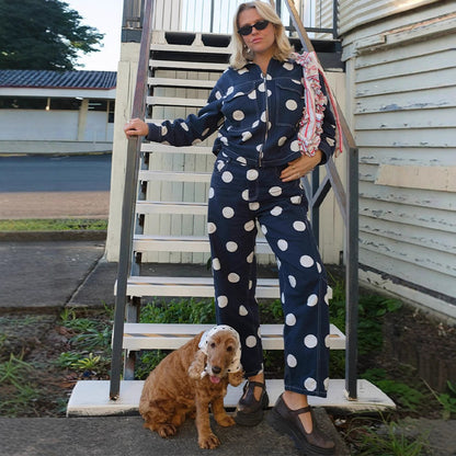 Women's wide cargo pants with high waist, polka dot print and visible contrast stitching EVA-US